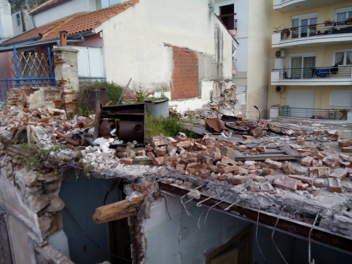 Dangerous building demolition Kavala