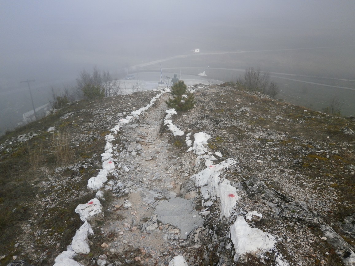 Path construction towards lisse fort 