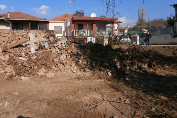 Dangerous building demolition Zygos